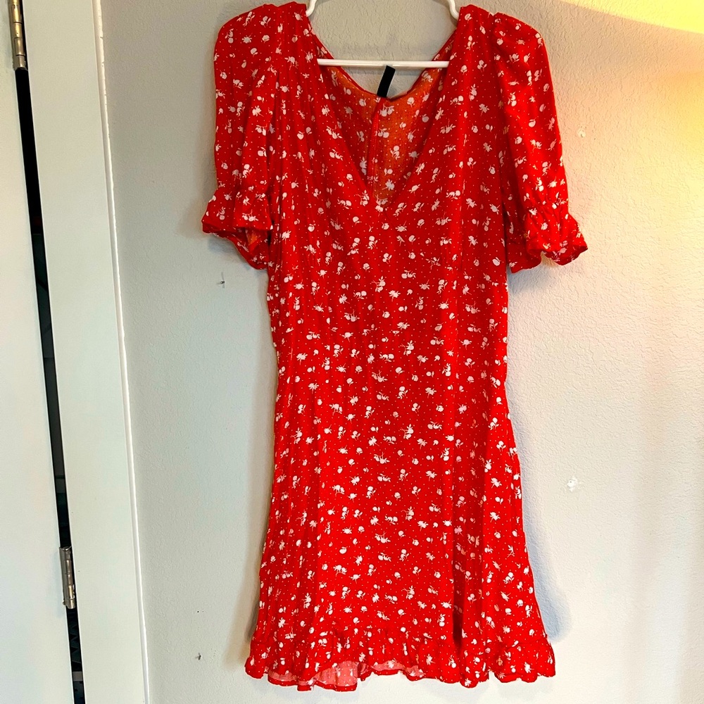 H&M Divided Red Puff Sleeve Dress